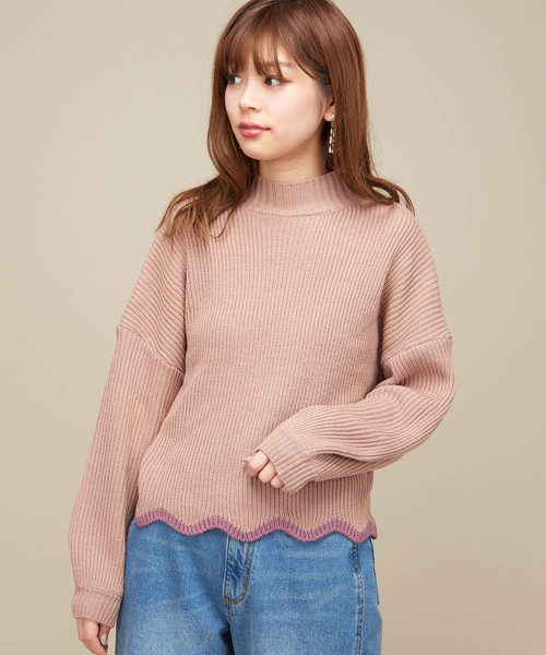 natural couture（ナチュラルクチュール）の「配色スカラップヘムニット（ニット/セーター・レディース・ブラック/オフホワイト/サックスブルー/ピンク・FREE）」の5枚目の写真