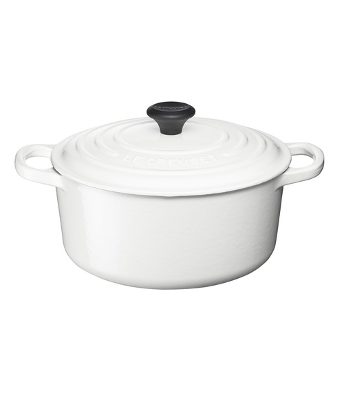 Le Creuset（ルクルーゼ）の「シグニチャー ココット・ロンド 22ｃｍ（鍋/フライパン・レディース・オレンジ/チェリーレッド/イエロー系その他/ホワイト/グリーン系その他/コバルトブルー/ブルー系その他/ホワイト系その他/ピンク系その他2/ブラック系その他/レッド系その他/ベージュ系その他/オレンジ系その他/グリーン系その他2・22cm）」の2枚目の写真