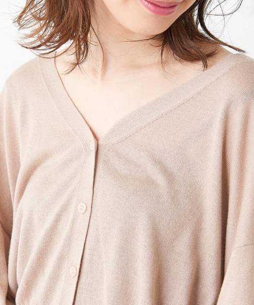 natural couture(ナチュラルクチュール)の「バックフリル薄手カーディガン(カーディガン/ボレロ・レディース・ブラック/ベージュ/パープル/ブラウン・FREE)」の9枚目の写真