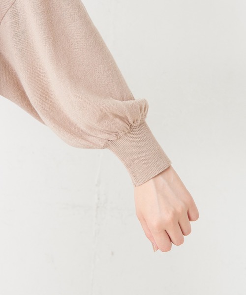 natural couture(ナチュラルクチュール)の「バックフリル薄手カーディガン(カーディガン/ボレロ・レディース・ブラック/ベージュ/パープル/ブラウン・FREE)」の8枚目の写真