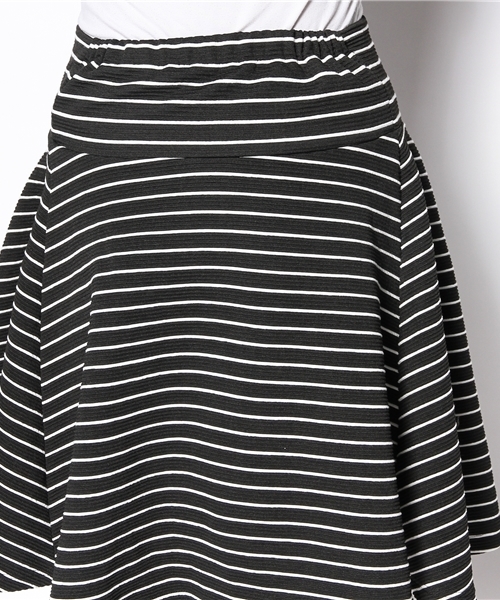 WEGO（ウィゴー）の「WEGO/サスペンダー付ボリュームスカート（スカート・レディース・オフホワイト/ブラック/ブルー系その他/ブラック系その他・FREE）」の9枚目の写真