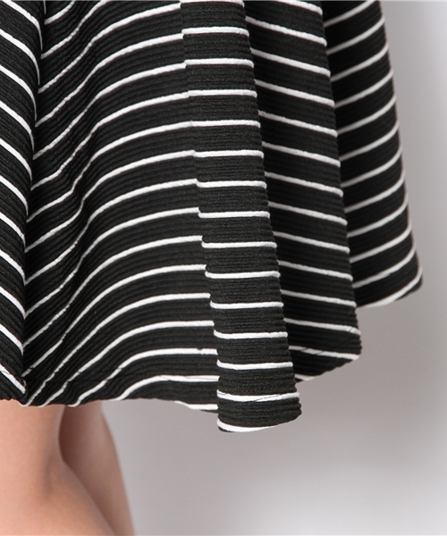 WEGO（ウィゴー）の「WEGO/サスペンダー付ボリュームスカート（スカート・レディース・オフホワイト/ブラック/ブルー系その他/ブラック系その他・FREE）」の10枚目の写真