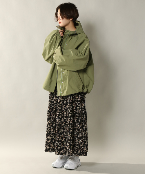 notch.（ノッチ）の「ボリュームソデマウンテンパーカー（マウンテンパーカー・レディース・ブラック/ベージュ/オリーブ/ライトベージュ・M）」の10枚目の写真