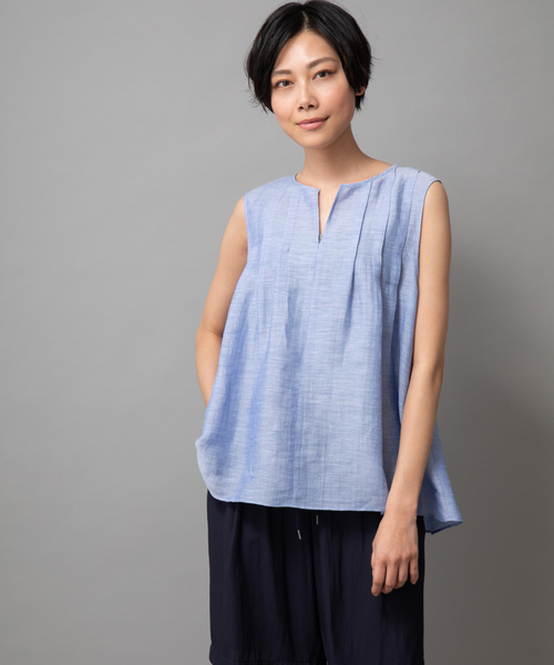 Munich（ミューニック）の「シャンブレーボイルリネンタックブラウス（シャツ/ブラウス・レディース・ホワイト/ライトグレー/ブルー/レッド・FREE）」の4枚目の写真