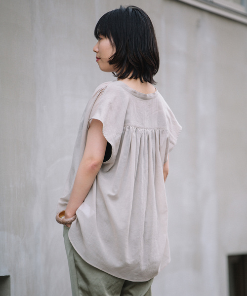 Munich（ミューニック）の「シャンブレーボイルリネンタックブラウス（シャツ/ブラウス・レディース・ホワイト/ライトグレー/ブルー/レッド・FREE）」の16枚目の写真