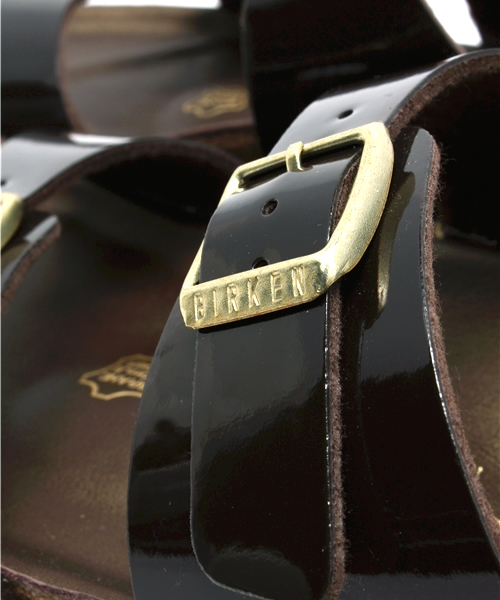 BIRKENSTOCK（ビルケンシュトック）の「【プレミアムサンダルシリーズ】SYDNEY/シドニー　パテントブラウン（WOMEN&MEN）（サンダル・レディース・ダークブラウン・41/40/42/43/39/35/36/38/37）」の3枚目の写真