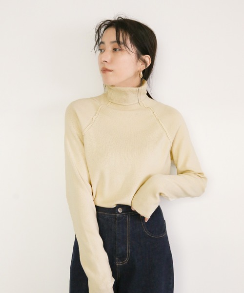 select MOCA（セレクトモカ）の「タートルリンギングデザインニット(ロングスリーブフィンガーホールニット)（ニット/セーター・レディース・ブラック/ベージュ/ブラウン/アイボリー・FREE）」の2枚目の写真