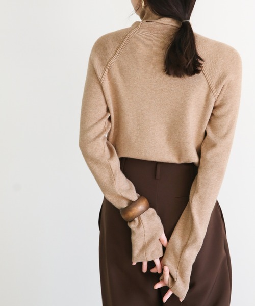 select MOCA（セレクトモカ）の「タートルリンギングデザインニット(ロングスリーブフィンガーホールニット)（ニット/セーター・レディース・ブラック/ベージュ/ブラウン/アイボリー・FREE）」の18枚目の写真