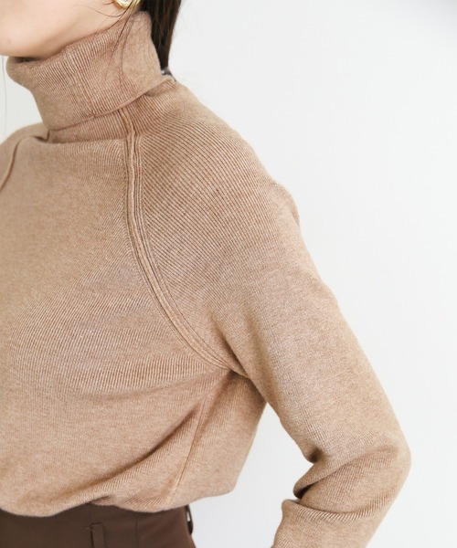 select MOCA（セレクトモカ）の「タートルリンギングデザインニット(ロングスリーブフィンガーホールニット)（ニット/セーター・レディース・ブラック/ベージュ/ブラウン/アイボリー・FREE）」の17枚目の写真