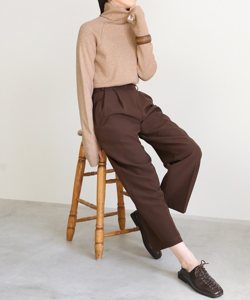 select MOCA（セレクトモカ）の「タートルリンギングデザインニット(ロングスリーブフィンガーホールニット)（ニット/セーター・レディース・ブラック/ベージュ/ブラウン/アイボリー・FREE）」の8枚目の写真