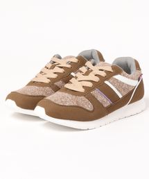 サイドラインニット使いスニーカー