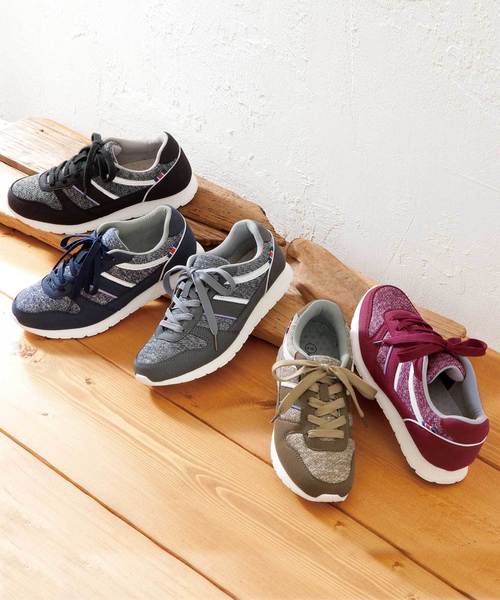 BELLUNA（ベルーナ）の「サイドラインニット使いスニーカー（スニーカー・レディース・ブラック/ベージュ/ワインレッド/グレー/ネイビー・22.5/23/23.5/24/24.5/25）」の8枚目の写真