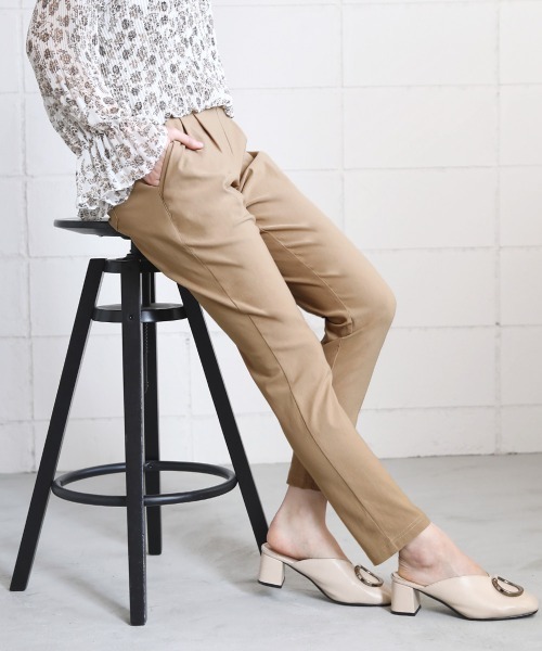 Bou Jeloud（ブージュルード）の「美脚スーパーストレッチタックパンツ（その他パンツ・レディース・ブラック/ベージュ/ブルー/ホワイト系その他/カーキ/ダークブルー/サンドベージュ/ネイビー・40/38/36）」の4枚目の写真