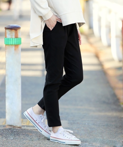 Bou Jeloud（ブージュルード）の「美脚スーパーストレッチタックパンツ（その他パンツ・レディース・ブラック/ベージュ/ブルー/ホワイト系その他/カーキ/ダークブルー/サンドベージュ/ネイビー・40/38/36）」の3枚目の写真