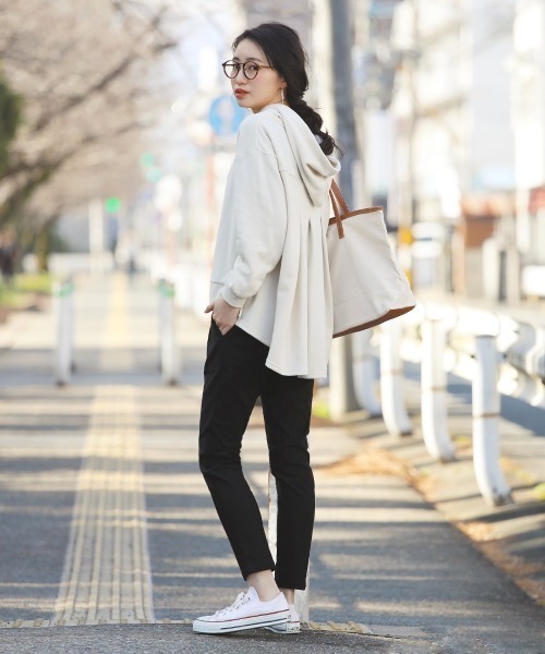 Bou Jeloud（ブージュルード）の「美脚スーパーストレッチタックパンツ（その他パンツ・レディース・ブラック/ベージュ/ブルー/ホワイト系その他/カーキ/ダークブルー/サンドベージュ/ネイビー・40/38/36）」の11枚目の写真