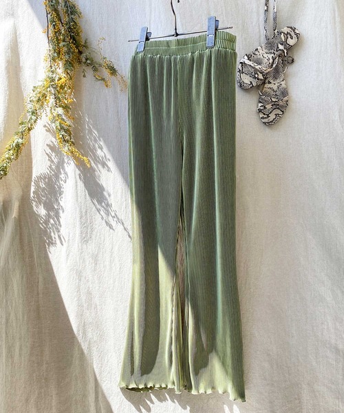 SESTO（セスト）の「アコーディオンプリーツセミフレアパンツ（その他パンツ・レディース・ラベンダー/ライトベージュ/ミント/モカ・M）」の3枚目の写真