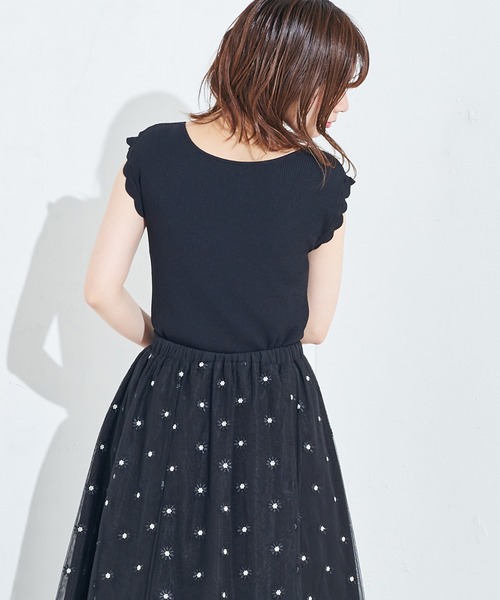 natural couture（ナチュラルクチュール）の「衿ぐりお花刺繍お上品ニット（ニット/セーター・レディース・ブラック/ミント/ラベンダー/キャメル・FREE）」の9枚目の写真