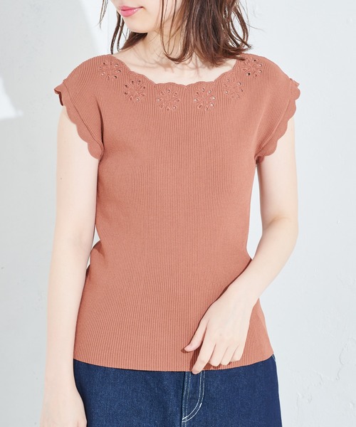 natural couture（ナチュラルクチュール）の「衿ぐりお花刺繍お上品ニット（ニット/セーター・レディース・ブラック/ミント/ラベンダー/キャメル・FREE）」の8枚目の写真