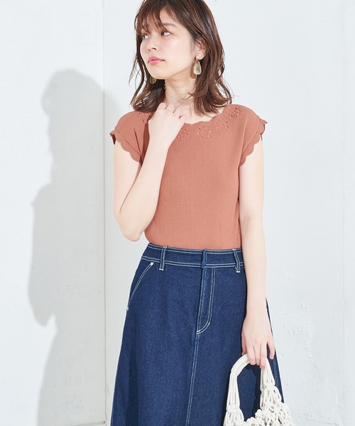 natural couture（ナチュラルクチュール）の「衿ぐりお花刺繍お上品ニット（ニット/セーター・レディース・ブラック/ミント/ラベンダー/キャメル・FREE）」の12枚目の写真