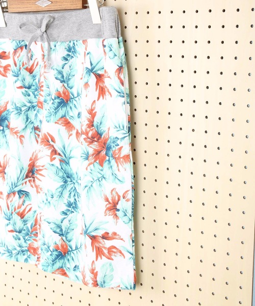 OUTDOOR PRODUCTS(アウトドアプロダクツ)の「【OUTDOOR PRODUCTS】総柄ショーツ 裏毛プリント ウェストリブ仕様(スウェットパンツ・メンズ・ホワイト/ブラック/グリーン/カーキ/ライトブルー/ネイビー/グレー/スミクロ/ブルー/レッド・LARGE/MEDIUM/X-LARGE/SMALL)」の20枚目の写真