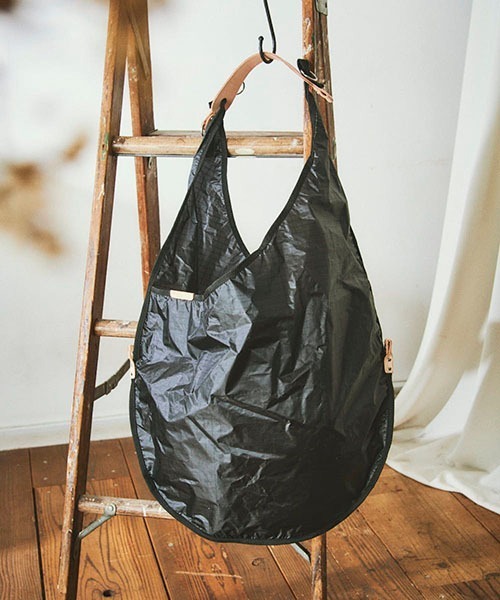 TONE SELECT GOODS(トーンセレクトグッズ)の「【Butler Verner Sails】パワーリップナイロン 2WAYエコショルダー(トートバッグ・レディース・イエロー/オレンジ/ブラック・FREE)」の2枚目の写真