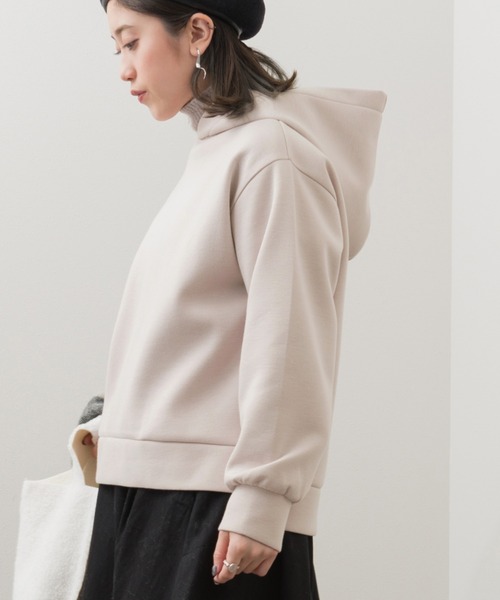 Ambre Neige（アンブルネージュ）の「【パウダーのようなさらさら感。マシュマロのようなもちもち感。】パウダリーパーカー／WEB/EC限定商品（パーカー・レディース・ホワイト/モカ/グレー系その他・MEDIUM/LARGE）」の19枚目の写真