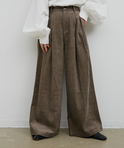 Libra Cue（リブラ キュー）の「Libra リラックスコーデュロイパンツ（スラックス・レディース・ホワイト/ブラック/グレー・FREE）」の16枚目の写真
