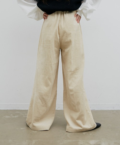 Libra Cue（リブラ キュー）の「Libra リラックスコーデュロイパンツ（スラックス・レディース・ホワイト/ブラック/グレー・FREE）」の11枚目の写真