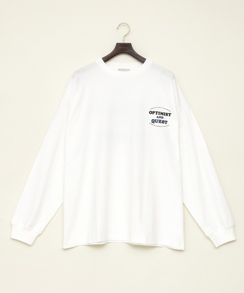 EMMA CLOTHES(エマクローズ)の「ビッグシルエット コットン天竺イラストデザインL/Sカットソー(EMMA CLOTHES - OPTIMIST AND QUEST)(Tシャツ/カットソー・メンズ・パープル系その他/チャコールグレー/ホワイト・L/M)」の4枚目の写真