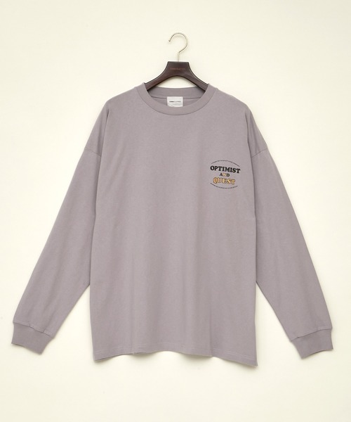 EMMA CLOTHES(エマクローズ)の「ビッグシルエット コットン天竺イラストデザインL/Sカットソー(EMMA CLOTHES - OPTIMIST AND QUEST)(Tシャツ/カットソー・メンズ・パープル系その他/チャコールグレー/ホワイト・L/M)」の8枚目の写真