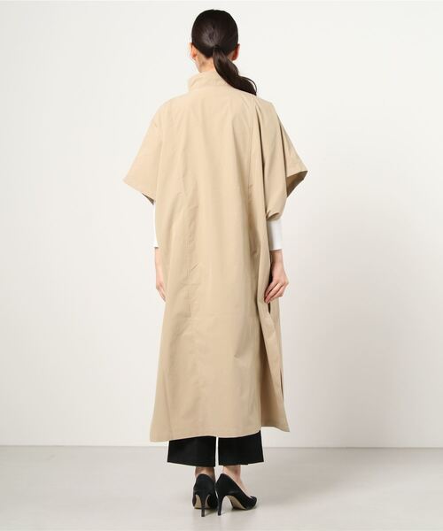 Aunt Marie's（アントマリーズ）の「ロングトレンチポンチョ（トレンチコート・レディース・ベージュ/ブラック/グレイッシュベージュ・FREE）」の4枚目の写真