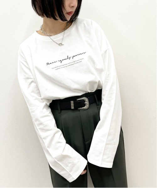 apres jour mignon(アプレジュールミニョン)の「シンプルロゴロンT【ZOZOTOWN限定アイテム】(Tシャツ/カットソー・レディース・アイボリー/ブラック/オフホワイト・X-LARGE/フリー)」の2枚目の写真