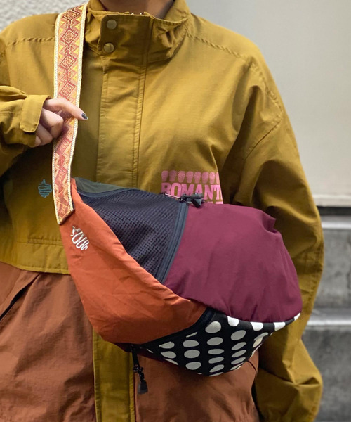 ALDIES（アールディーズ）の「Banana Shoulder / バナナ