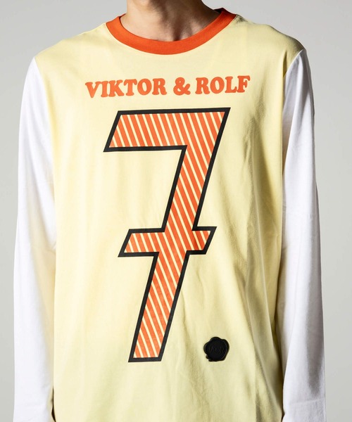 VIKTOR&ROLF（ヴィクター&ロルフ）の「VIKTOR&ROLF(ヴィクター＆ロルフ) 7 ロングTシャツ（Tシャツ/カットソー・メンズ・イエロー/ライトブルー・L/S/M/XL）」の21枚目の写真