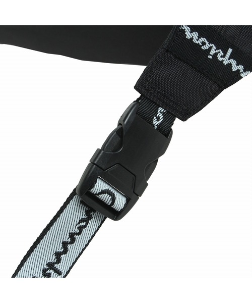 Champion（チャンピオン）の「Champion／チャンピオン　ボディーバッグ　67022（ボディバッグ/ウエストポーチ・メンズ・ブラック/ブルー・FREE）」の11枚目の写真