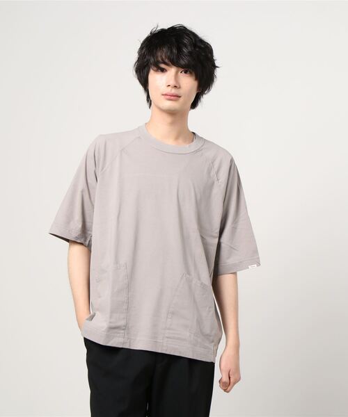 Vincent et Mireille（バンソンエミレイユ）の「【VINCENT ET MIREILLE ヴァンソン エ ミレイユ】ユニセックス ラウンドバックショートスリーブＴシャツ（Tシャツ/カットソー・メンズ・ネイビー/オフホワイト/ライトグリーン/ダークグレー/グレイッシュベージュ・40/38/42/36）」の3枚目の写真