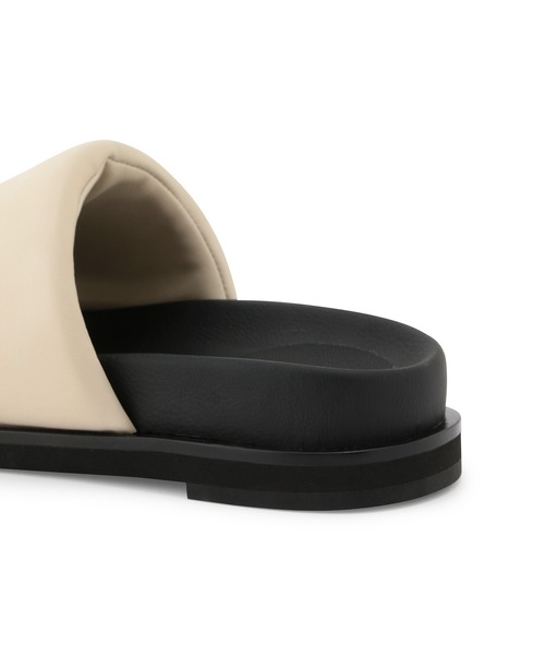 ADAM ET ROPE'（アダムエロペ）の「パフィスライダーサンダル（サンダル・レディース・オフホワイト/キャメル・23.5cm/24.5cm/23.0cm/24.0cm）」の12枚目の写真