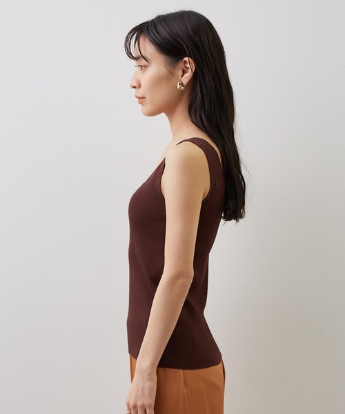 SALON adam et rope'(サロン アダム エ ロペ)の「UVケアマシンウォッシャブルスクエアタンクトップ(タンクトップ・レディース・ダークブラウン/グリーン/ベージュ/ピンク・FREE)」の11枚目の写真