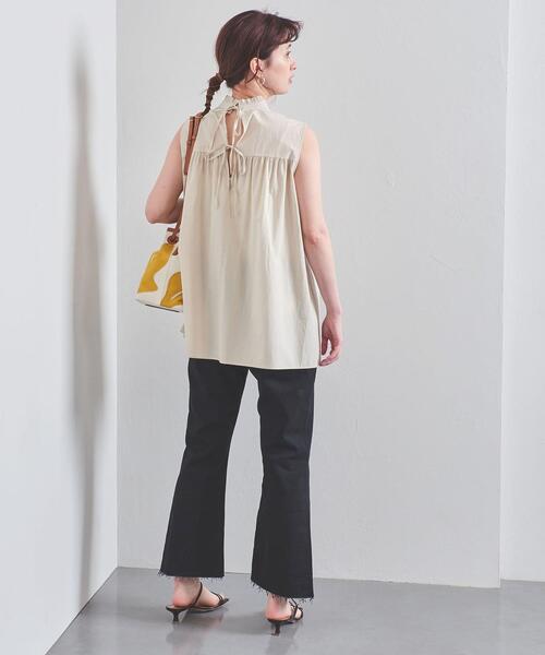 UNITED ARROWS（ユナイテッドアローズ）の「UWFM バックリボン フリル ノースリーブ ブラウス◆（シャツ/ブラウス・レディース・ホワイト/ベージュ/ライトピンク・FREE）」の12枚目の写真