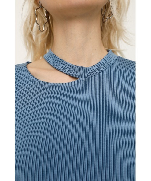 SLY(スライ)の「CUTTING NECK TOPS カッティングネック トップス(Tシャツ/カットソー・レディース・アイボリー/ブルー/ブラック・FREE)」の14枚目の写真