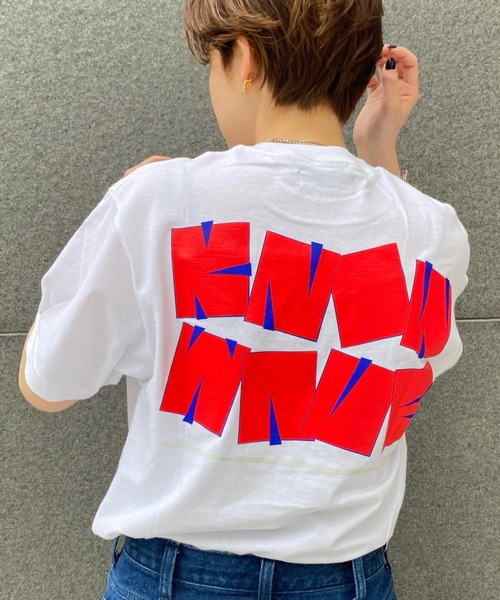 KNOW WAVE(ノウ ウェイブ)の「【KNOW WAVE / ノウ ウェーブ】BUILDING BLOCKS TEE/バックプリントTシャツ(Tシャツ/カットソー・メンズ・ホワイト/グリーン・MEDIUM/LARGE)」の1枚目の写真