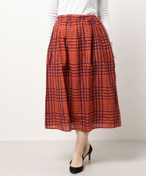 salle de bal（サルデバル）の「∴ 【 LITTLE MARKET / リトルマーケット 】ゆがみチェックスカート　FRH（スカート・レディース・ネイビー/オレンジ・FREE）」の16枚目の写真