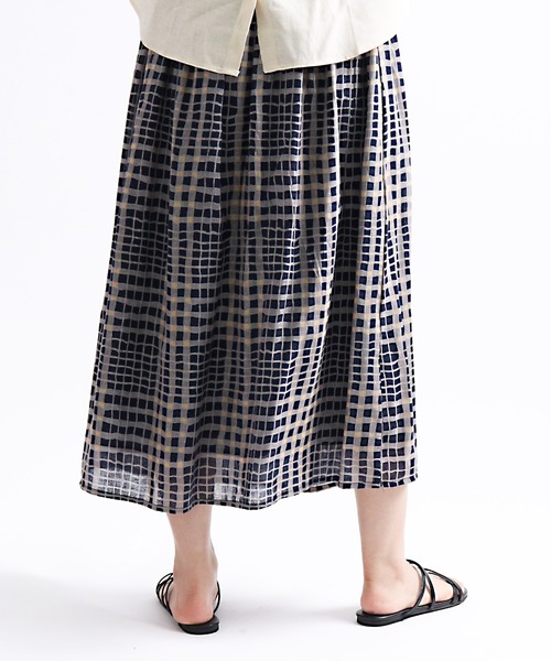 salle de bal（サルデバル）の「∴ 【 LITTLE MARKET / リトルマーケット 】ゆがみチェックスカート　FRH（スカート・レディース・ネイビー/オレンジ・FREE）」の18枚目の写真