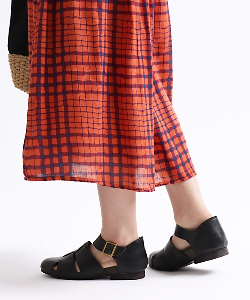 salle de bal（サルデバル）の「∴ 【 LITTLE MARKET / リトルマーケット 】ゆがみチェックスカート　FRH（スカート・レディース・ネイビー/オレンジ・FREE）」の11枚目の写真