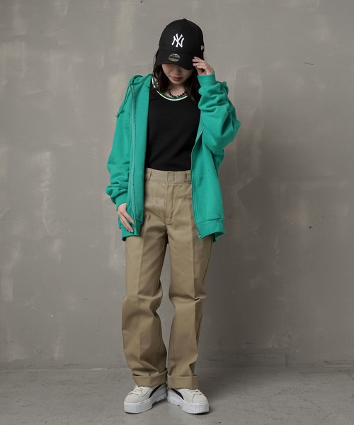 NEW ERA（ニューエラ）の「【NEW ERA / ニューエラ】New York Yankees・ニューヨーク ヤンキース チームロゴ刺繍キャップ（キャップ・レディース・ブラック/ホワイト・ONESIZE）」の4枚目の写真