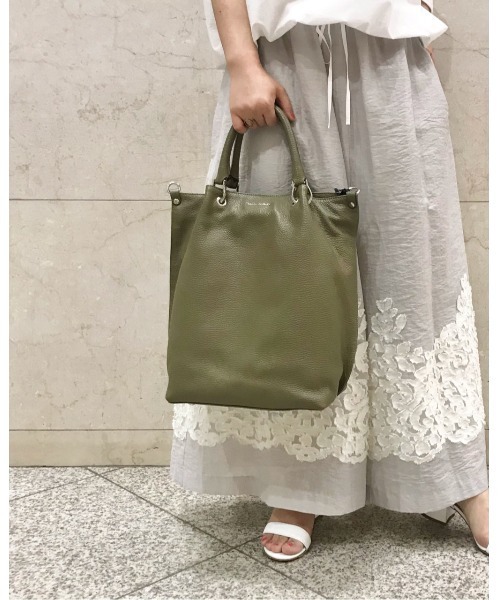 BEARDSLEY（ビアズリー）の「《GIANNI NATARO CAROL J》レザーバッグ（トートバッグ・レディース・カーキ/ピンク・FREE）」の9枚目の写真