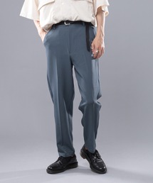 センタープレステーパードスラックス