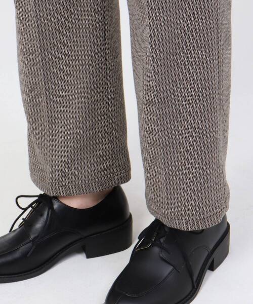 tk.TAKEO KIKUCHI（ティーケータケオキクチ）の「◆ジグザグジオメトリック ジャカードパンツ（ユニセックスアイテム）（その他パンツ・メンズ・ブラック系3/ブラウン系4・88/66）」の14枚目の写真