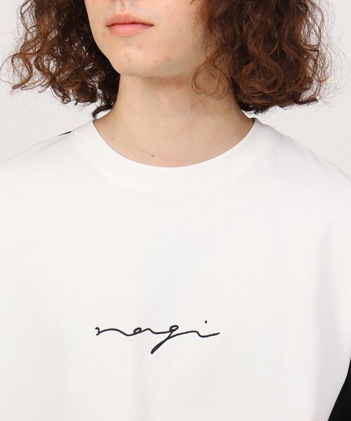 tk.TAKEO KIKUCHI(ティーケータケオキクチ)の「◆凪 × tk.TAKEO KIKUCHI「口紅を塗る女の子」Tシャツ(Tシャツ/カットソー・メンズ・ブラック/オフホワイト/ホワイト系7・01/02/03)」の12枚目の写真