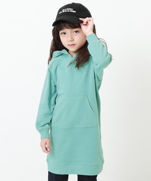 devirock(デビロック)の「無地スウェットパーカーワンピース(ワンピース・キッズ・杢グレー/ラベンダー/ブルーグレー/モカ/ブラック/ピンク系その他/パープル系その他/グリーン系その他・80cm/90cm/100cm/110cm/120cm/130cm/140cm/150cm/160cm)」の5枚目の写真